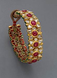 Kundan Bangles