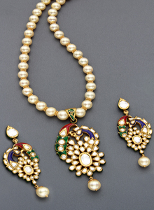 Kundan Locket Sets