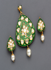 Kundan Locket Sets