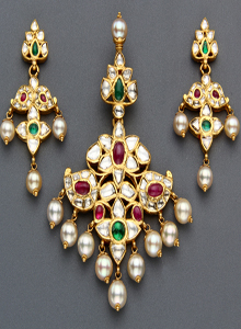 Kundan Locket Sets
