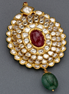 Kundan Locket